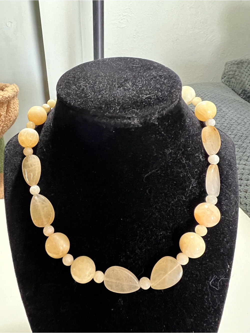 Vintage creme colored gemstone necklace, testing as Jadeite/spinel and quartz.
